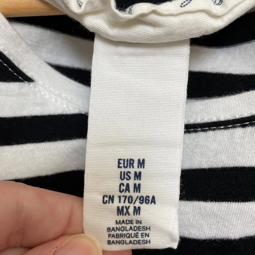 Women’s H&M Striped Black and White Sailor T-Shirt. Size Medium